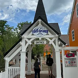 Parc d'attraction : Fjord Explorer