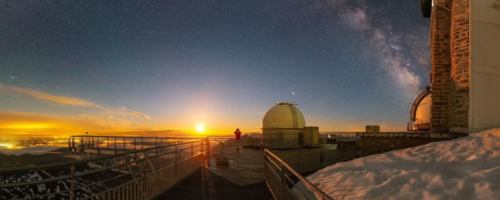 Le pic du midi au coucher du soleil