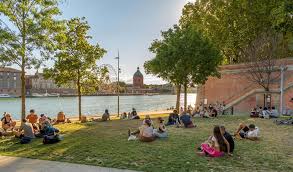 Berge de la Garonne à Toulouse